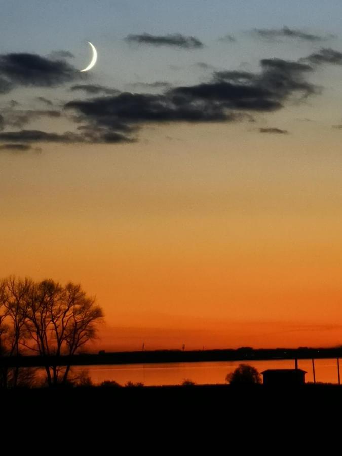 Reet Landhaus Ruegen Ummanz Bagian luar foto